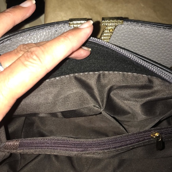 Croc style Gray Handbag - Picture 6 of 7